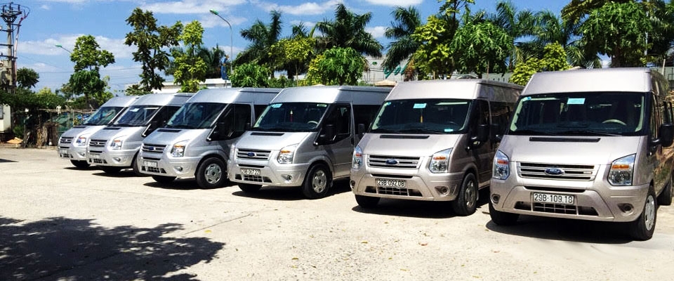 Cho thuê xe du lịch 16 chỗ ford transit giá tốt nhất tại hà nội - phương đông 0912686666