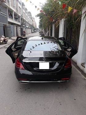 Cho thuê xe VIP Mercedes S450, xe hôi nghị, xe đưa đón sân bay tại quận hoàng mai hà nội