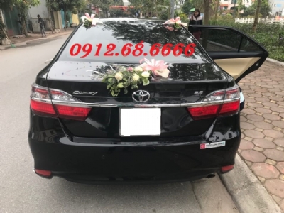 Thuê xe hoa camry 2.5 giá rẻ tại quận tây hồ hà nội - cho thuê xe cưới 0912686666