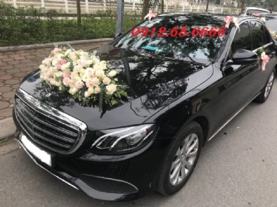 Địa chỉ thuê xe đám cưới mercedes e300 hạng sang giá rẻ (rẻ nhất hà nội)