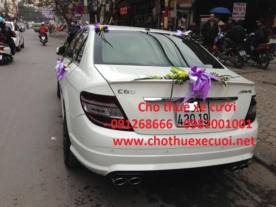 Cho thuê xe siêu vip mercedes C63 tại tân mai quận hoàng mai hà nội - 0912686666