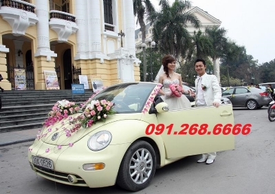 Cho thuê xe cưới mui trần Wolkswagen Beetle tại Trần nhật duật quận hoàn kiếm hà nội - 0912686666