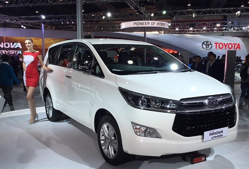 Cho thue xe innova theo thang khu cong nghiep  Đại An - 0912686666