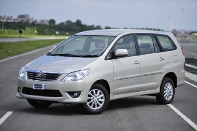 Cho thue xe innova theo thang khu cong nghiep Bắc Vinh - 0912686666