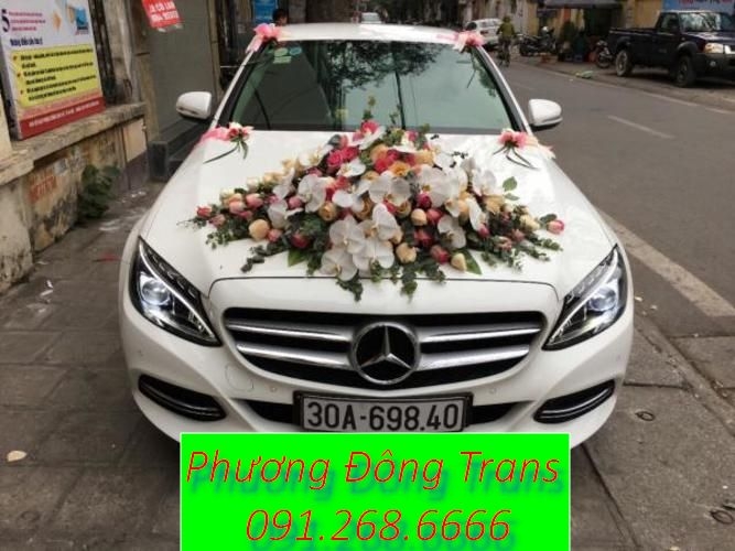 Cho thuê xe cưới hạng sang Mercedes C200 màu trắng tại phú diễn quận bắc từ liêm hà nội
